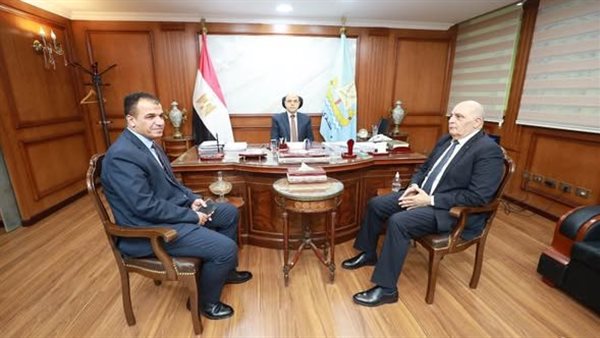 محافظ كفرالشيخ يبحث