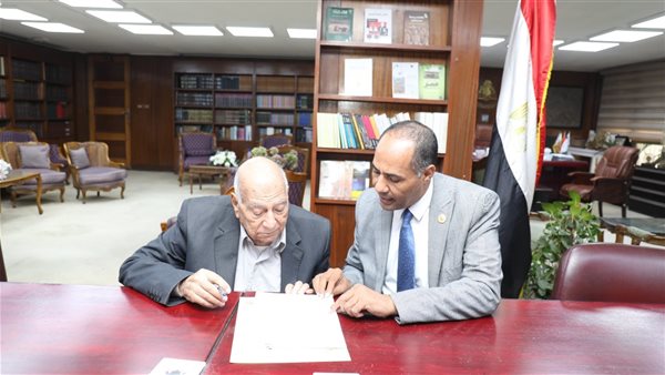 توقيع عقد تعاون مع