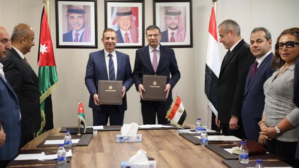 وزير الزراعة يبحث