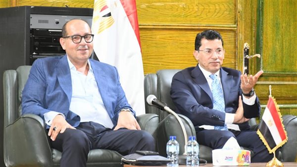 جانب من اللقاء