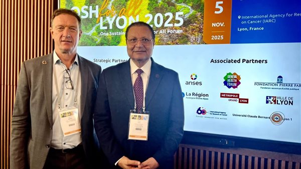 الدكتور أحمد طه