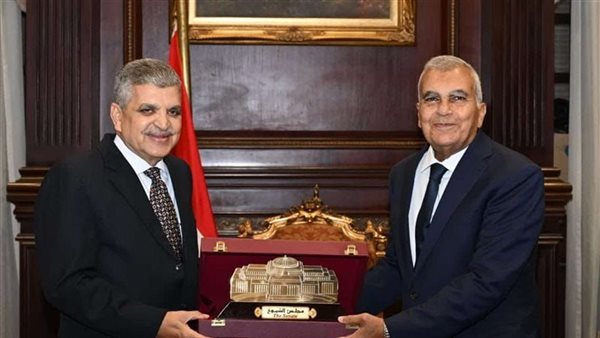 صورة من اللقاء