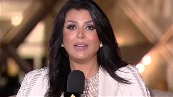 منى الشاذلي 