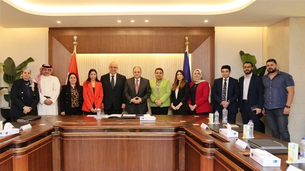 اجتماع رئيس هيئة