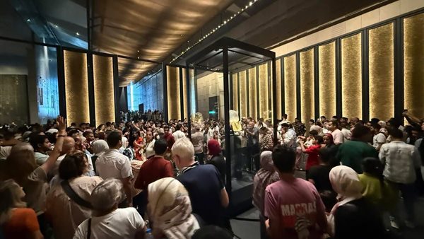 إزدحام شديد بالمتحف