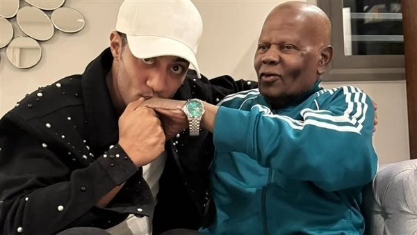 بدرية طلبة تعزي محمد رمضان في وفاة والده: "البقاء لله"