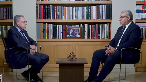 فؤاد السنيورة رئيس