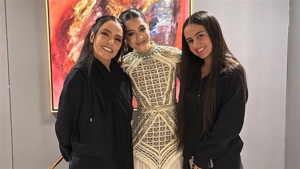 ياسمينا العبد تخلد لحظة مميزة مع شريهان في افتتاح المتحف المصري الكبير 2025