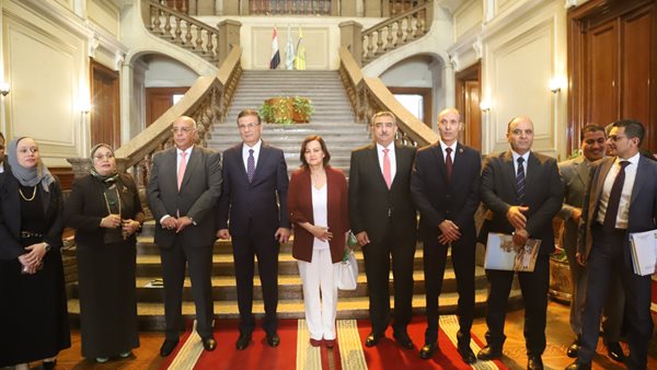  علاؤ فاروق وزير