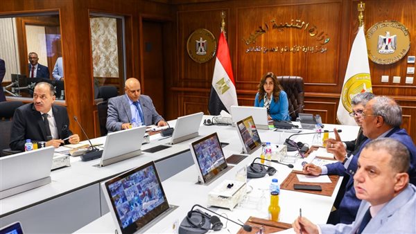 وزيرة التنمية تتابع