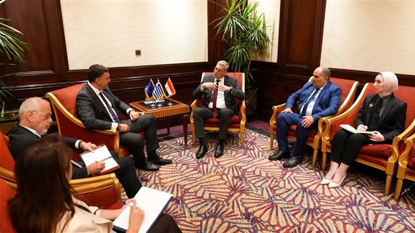 تعاون يجمع وزير البترول