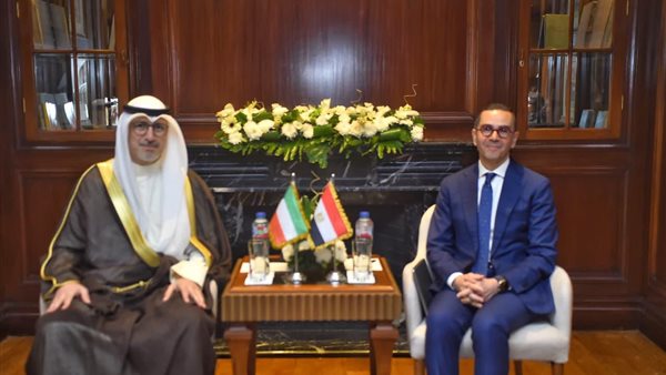 وزيرالاستثمار والتجارة