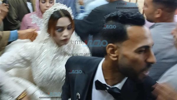 عريس وعروسة 