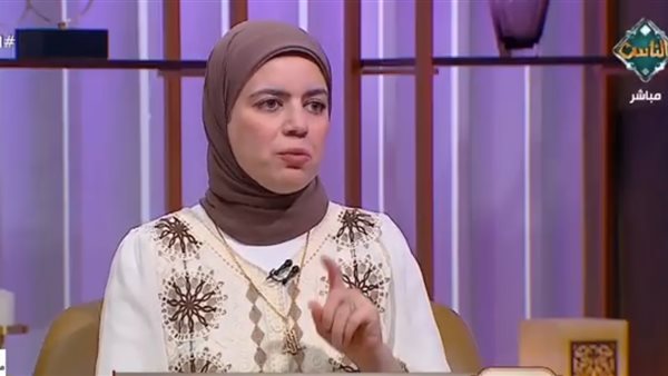  الدكتورة منال عز