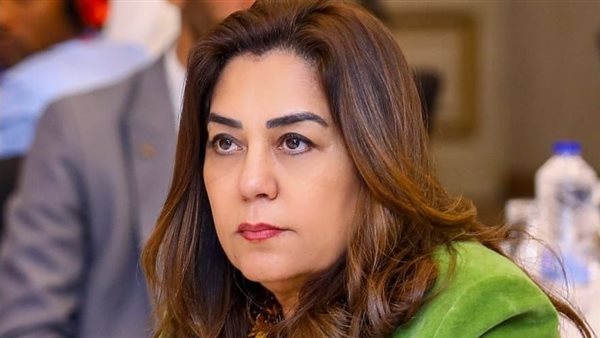 الدكتورة منال عوض