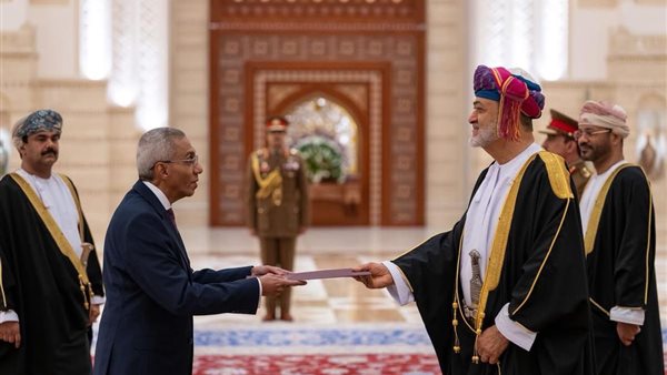  السفير المصري مع