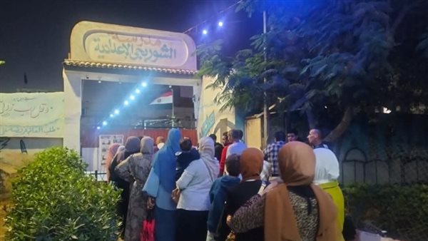 إقبال ملحوظ بلجان