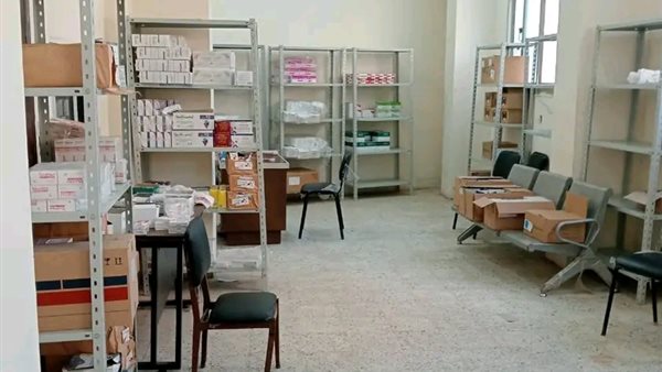 جانب من الصيدليات