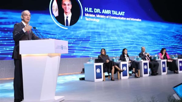 الدكتور عمرو طلعت