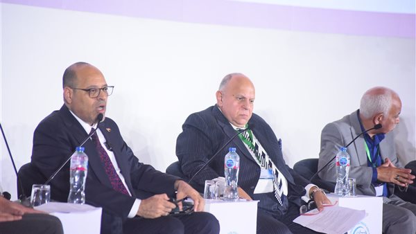 وزير العمل في  المؤتمر