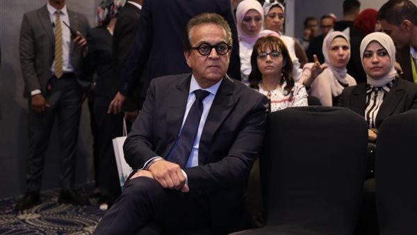  الدكتور خالد عبدالغفار