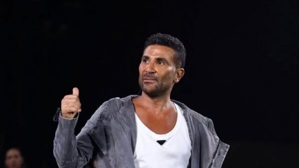 رامي صبري يطمئن على أحمد سعد بعد حادث السير الأخير