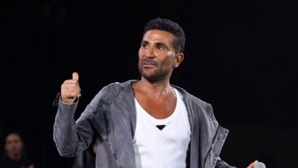 محمد رمضان يساند أحمد سعد بعد حادث السخنة ويطمئن جمهوره عليه