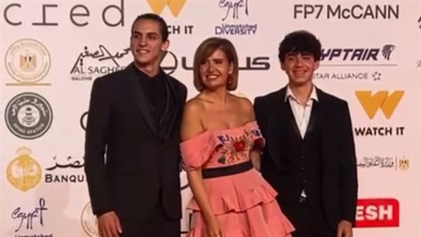 هنا شيحة وابنائها