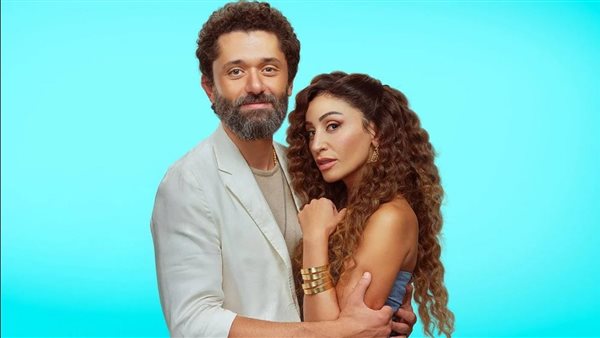 منى عبدالوهاب تدعم دينا الشربيني وكريم: لا يجب التدخل في قرارات الزواج والطلاق