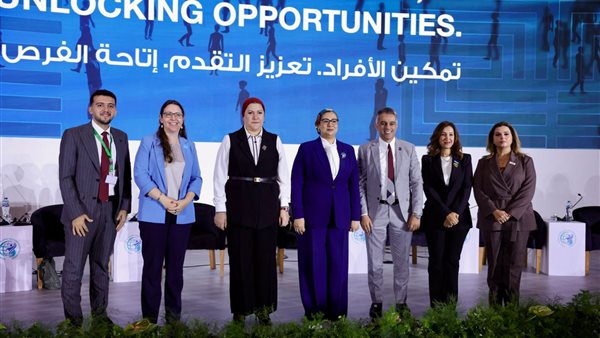  المستشارة أمل عمار