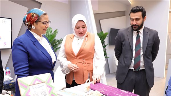  المستشارة أمل عمار