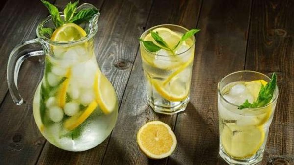 فوائد عصير الليمون