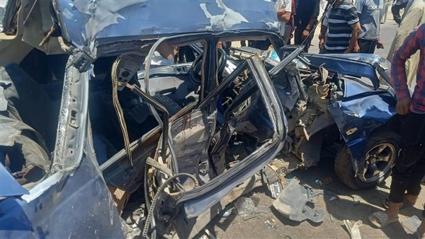 إصابة 3 أشخاص في حادث انقلاب توك توك بكفر الدوار