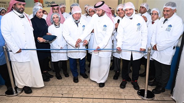 وزير الصناعة يفتتح
