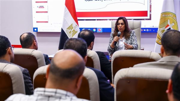  وزيرة التنمية المحلية