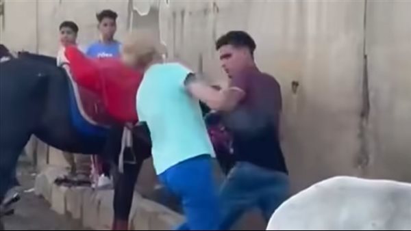 تدخل أمني لفض مشاجرة عنيفة بالأسلحة البيضاء في قرية نفرة بدمنهور