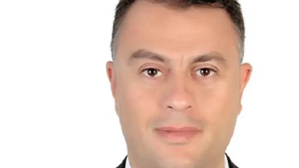 الدكتور شريف حلمي