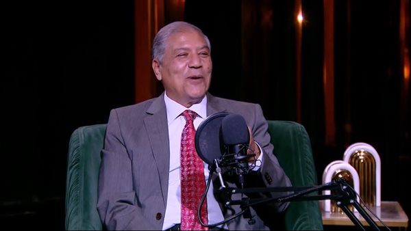 الدكتور عفت السادات