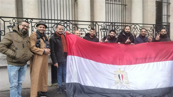 استمرار توافد أبناء