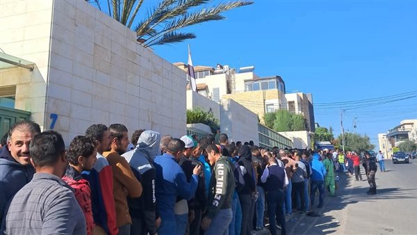 استمرار توافد أبناء