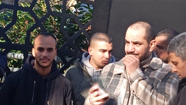 استمرار توافد أبناء