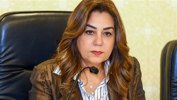  الدكتورة منال عوض