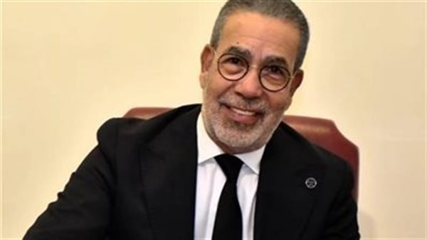 الدكتور مدحت العدل