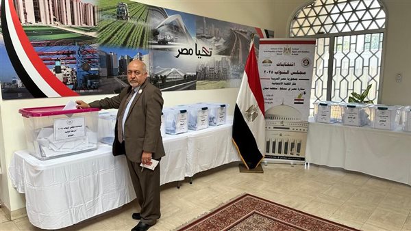 توافد الناخبين على