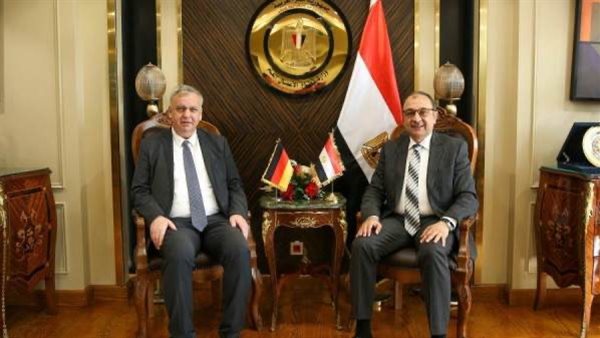 وزير قطاع الأعمال