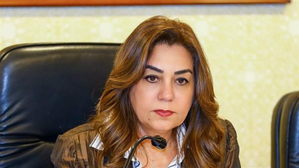 الدكتورة منال عوض