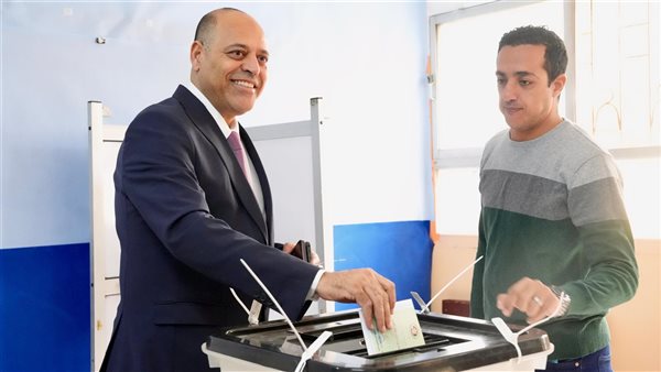 وزير العمل محمد جبران