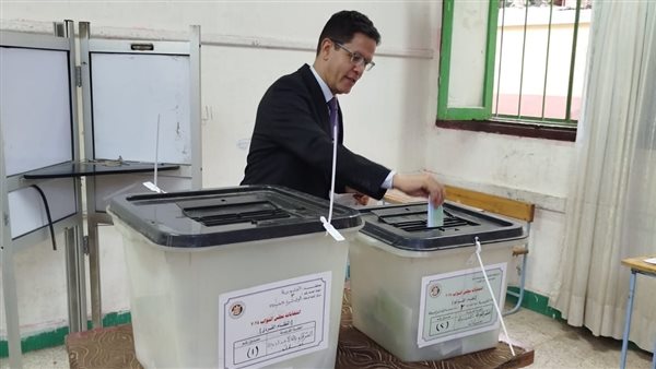 الدكتور ناصر الجيزاوي