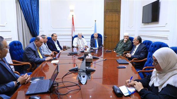  محافظ القاهرة يستقبل