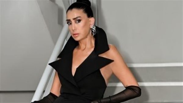 غادة عبد الرازق 